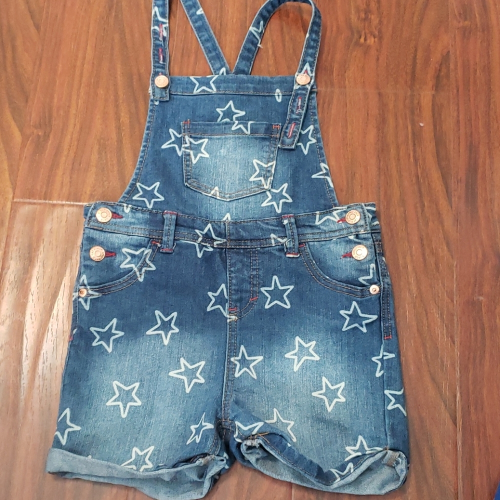 Short overall with stars